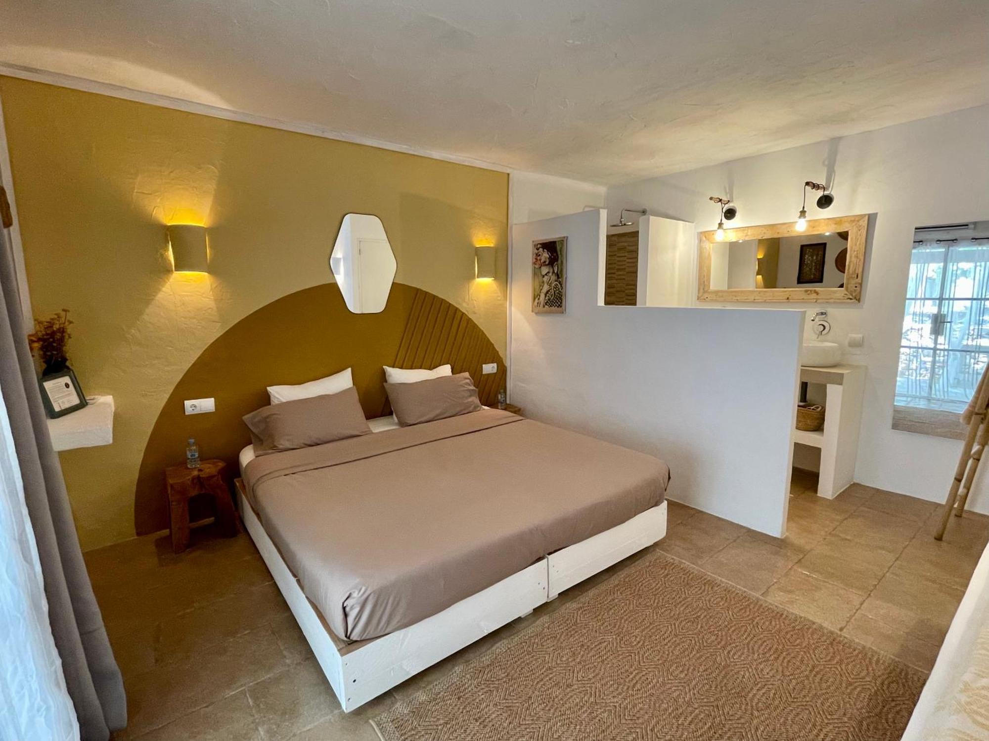 Ipunga Ibiza - Adults Only Villa Cala Llonga  Exterior photo